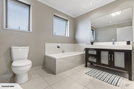 Photo of property in 34 Manhattan Rise, Orewa, 0931