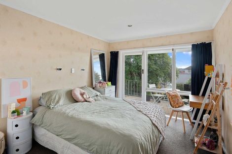 Photo of property in 167 Memorial Avenue, Burnside, Christchurch, 8053
