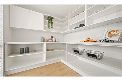 Photo of property in 2 Mccahon Drive, Rangiora, 7400