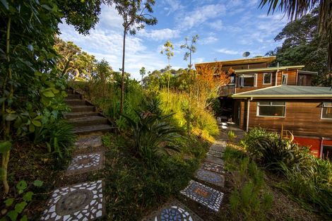 Photo of property in 679 Cove Road, Waipu, 0582