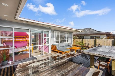Photo of property in 24b Edward Avenue, Orewa, 0931