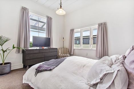 Photo of property in 94 Dominion Road, Papakura, 2110