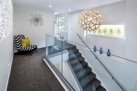 Photo of property in 7 Trident Place, Shelly Park, Auckland, 2014