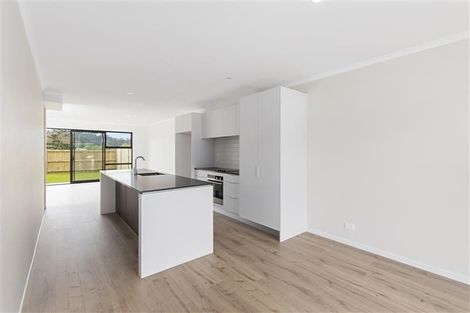 Photo of property in 16 Vincent Mcgrath Crescent, Swanson, Auckland, 0614
