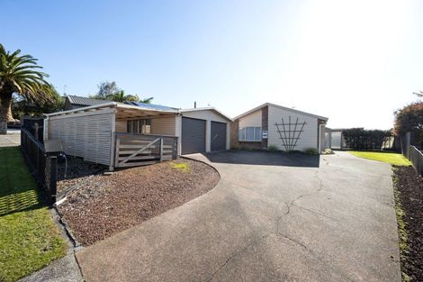 Photo of property in 30 Rosehill Place, Nawton, Hamilton, 3200