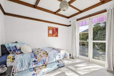 Photo of property in 72 Thornton Road, Cambridge, 3434