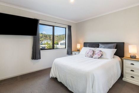 Photo of property in 78 Sunstone Crescent, Timberlea, Upper Hutt, 5018