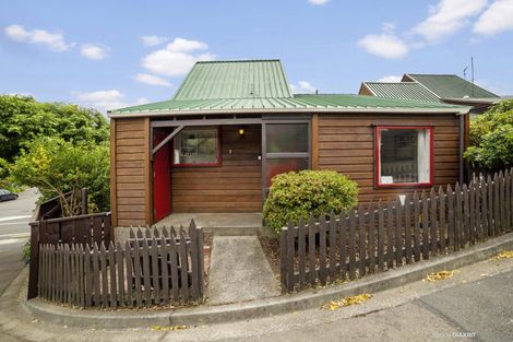 Photo of property in The Triangle, 5/33 Halswater Drive, Churton Park, Wellington, 6037