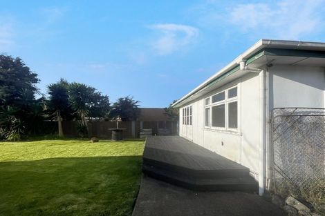 Photo of property in 24 Mckenzie Street, Levin, 5510