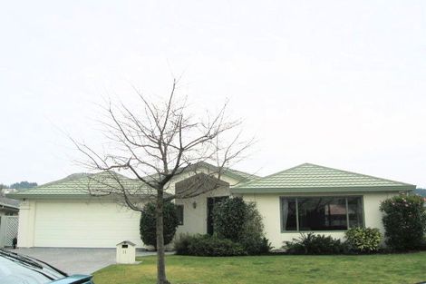 Photo of property in 11 Gresham Place, Taradale, Napier, 4112