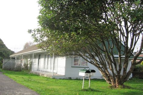 Photo of property in 1/8 Redwood Avenue, Tawa, Wellington, 5028