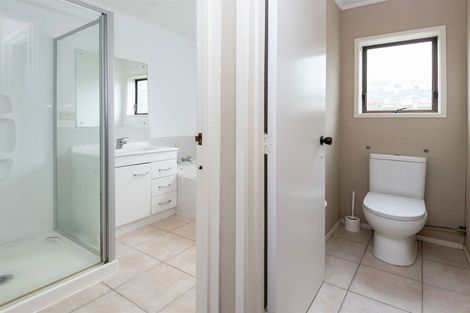 Photo of property in 2/9 Askew Place, Farm Cove, Auckland, 2012