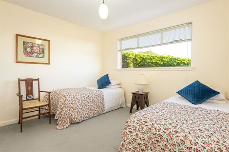 Photo of property in 34 Cannon Hill Crescent, Mount Pleasant, Christchurch, 8081