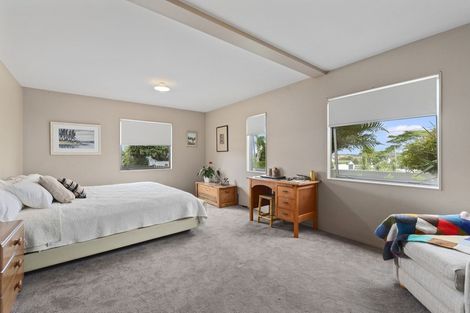 Photo of property in 21 Merani Street, Narrow Neck, Auckland, 0622