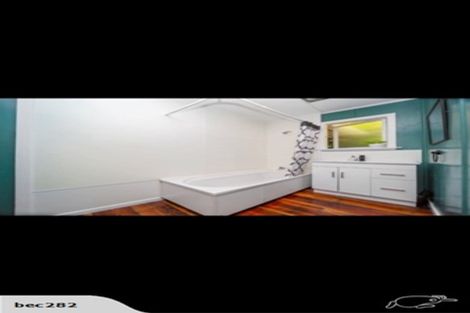 Photo of property in 117f Seaview Road, Westown, New Plymouth, 4310