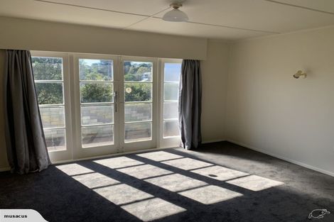 Photo of property in 58 Arawhata Street, Ranui, Porirua, 5024