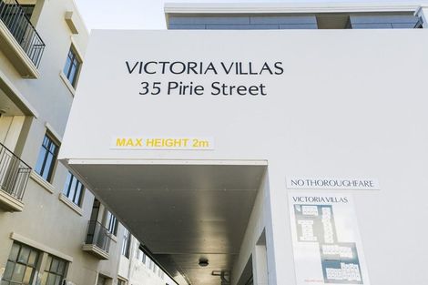 Photo of property in Pirie Street Townhouses, 18/35 Pirie Street, Mount Victoria, Wellington, 6011