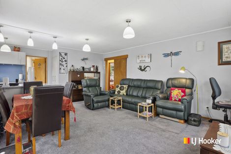 Photo of property in 2d Rennie Street, Green Island, Dunedin, 9018