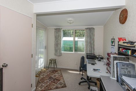 Photo of property in 66 Saleyards Road, Kauri, Kamo, 0185