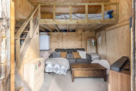 Photo of property in 154 Main Road, Levin, 5510