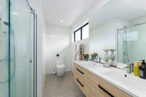 Photo of property in 11 Beachville Road, Redcliffs, Christchurch, 8081