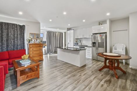 Photo of property in 7 Te Aparangi Crescent, Papakura, 2582