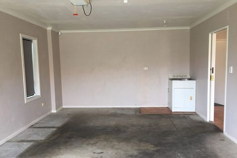 Photo of property in Tuscany Towers, 84/1 Ambrico Place, New Lynn, Auckland, 0600