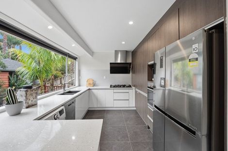 Photo of property in 7a Sailfish Drive, West Harbour, Auckland, 0618