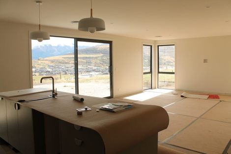 Photo of property in 101 Spur Ridge Rise, Jacks Point, 9371