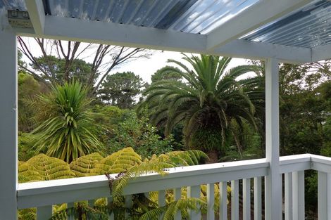 Photo of property in 27 Greenhithe Road, Greenhithe, Auckland, 0632