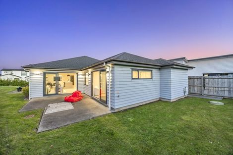 Photo of property in 21 Vintry Drive, Huapai, Kumeu, 0810