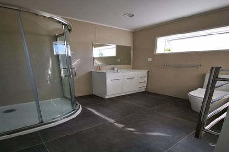 Photo of property in 6 Northwick Place, Hillcrest, Auckland, 0627