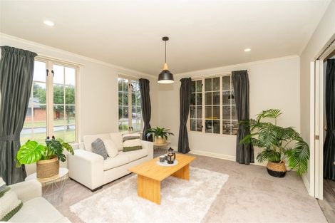 Photo of property in 37 Nielsen Gardens, Rototuna, Hamilton, 3210