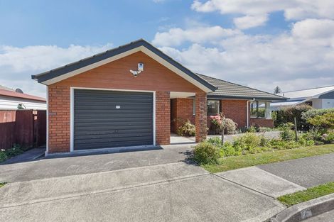 Photo of property in 36 Willow Avenue, Stoke, Nelson, 7011