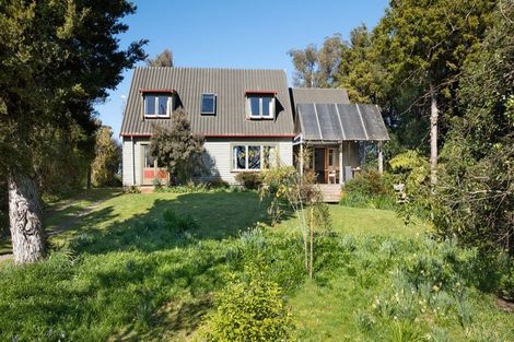 Photo of property in 16 School Road, Lower Moutere, Upper Moutere, 7175