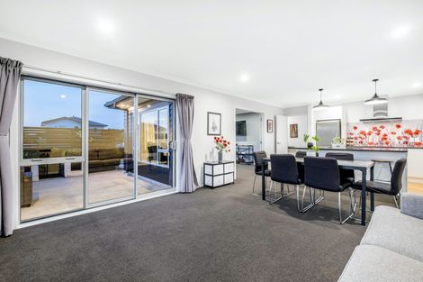 Photo of property in 34 Margaret Shields Avenue, Aotea, Porirua, 5024