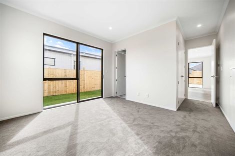 Photo of property in 83 Clarks Beach Road, Clarks Beach, 2122