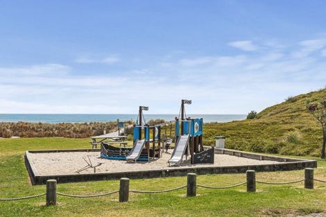 Photo of property in 285 Pukehina Parade, Pukehina, 3189