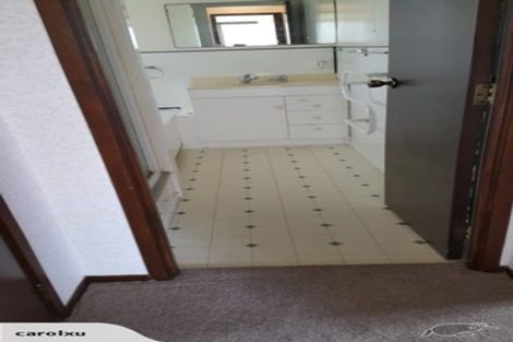 Photo of property in 2/7 Cornelian Crescent, Half Moon Bay, Auckland, 2012