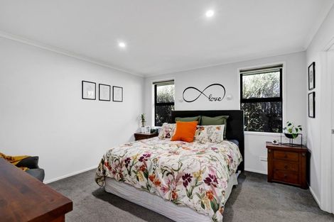 Photo of property in 93e Clemow Road, Fitzroy, New Plymouth, 4312