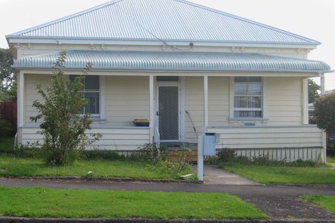 Photo of property in 3 Bulwer Street, Devonport, Auckland, 0624