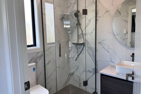 Photo of property in 19 Artesia Close, Shamrock Park, Auckland, 2016