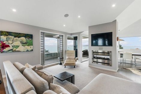 Photo of property in 1/3 Katui Street, Castor Bay, Auckland, 0620