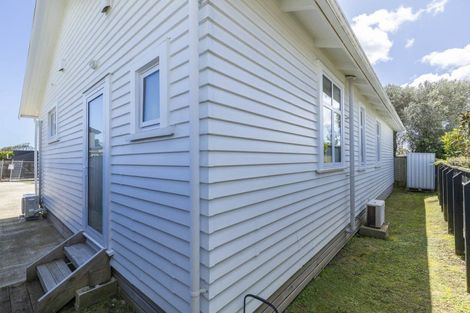 Photo of property in 7b French Street, Moturoa, New Plymouth, 4310