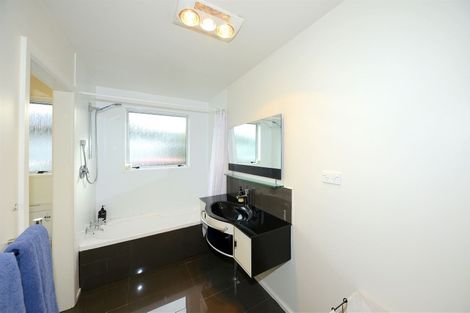 Photo of property in 62 Northcote Road, Northcote, Christchurch, 8052