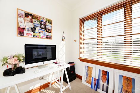 Photo of property in 17 Thackeray Street, Saint Andrews, 7988