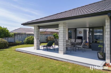Photo of property in 11 Reel Road, Athenree, Waihi Beach, 3611
