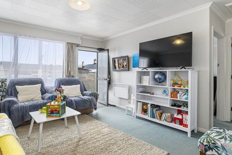 Photo of property in 105 Queens Drive, Saint Kilda, Dunedin, 9012