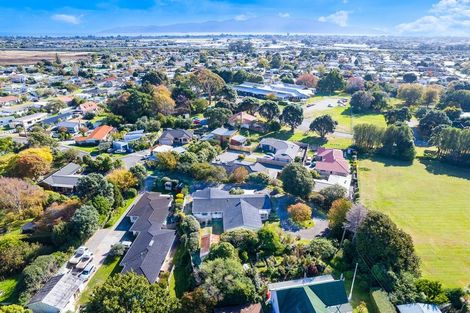 Photo of property in 48 Moana Road, Paraparaumu, 5032