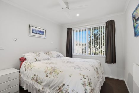 Photo of property in 5 Lance Way, Papamoa, 3118